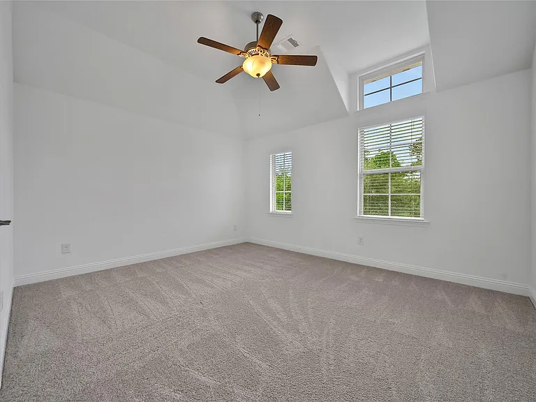 27 Waterfall Way — Photo 23