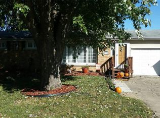 204 Alpine Dr, Godfrey, IL 62035