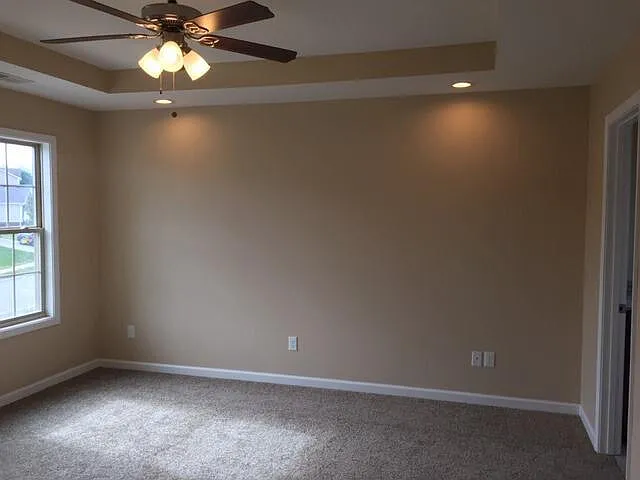 976 Cobble Dr — Photo 14