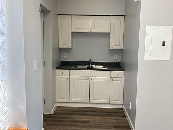 5th image of 8515 Madison Ave Front 1