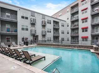 5050 Main St #447, Kansas City, MO 64112