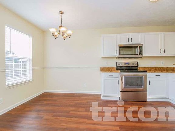 3rd image of 1267 Tiree Dr