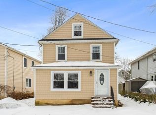 103 Blackpoint Rd, Rumson, NJ 07760