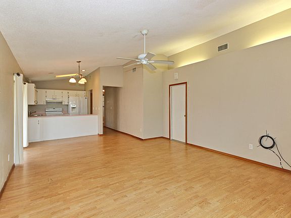 4th image of 3215 La Paloma Ave