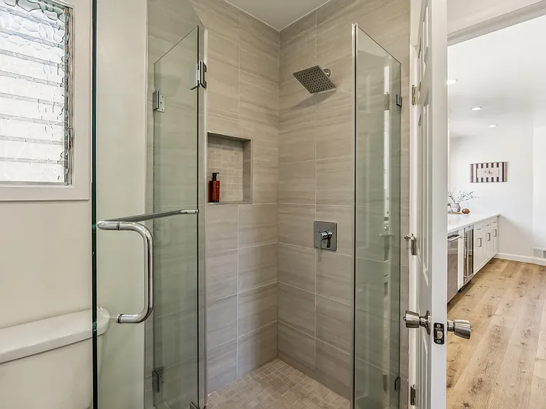 610 Hillcrest Blvd — Photo 43