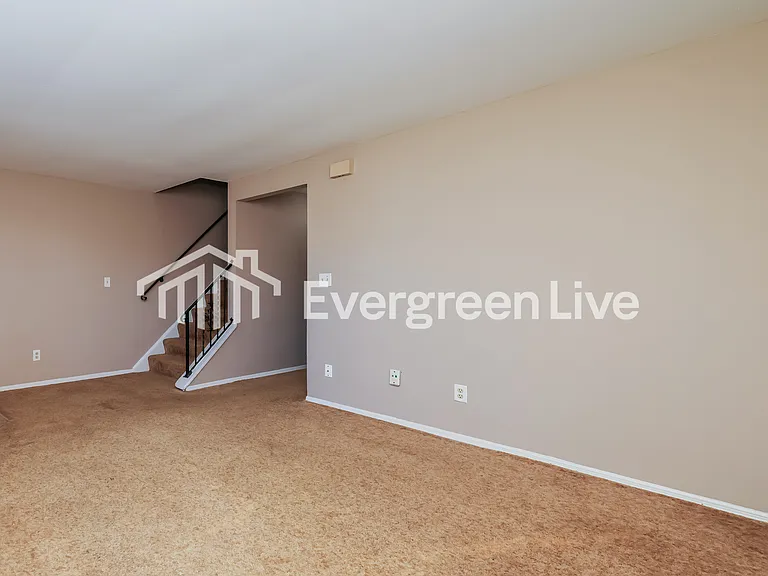 8307 Mount Carmel St — Photo 4