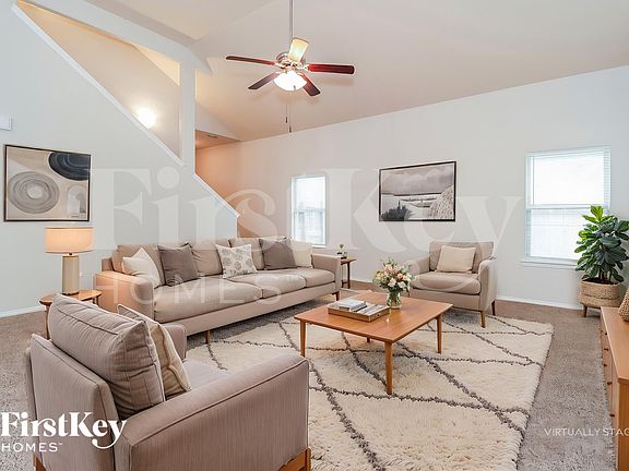 3rd image of 963 Ranch Rd