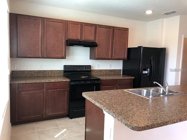 1851 Red Canyon Dr — Photo 5