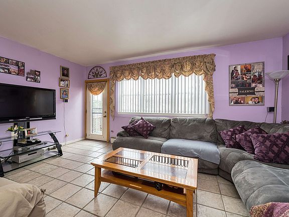 2nd image of 2508 Tiemann Ave