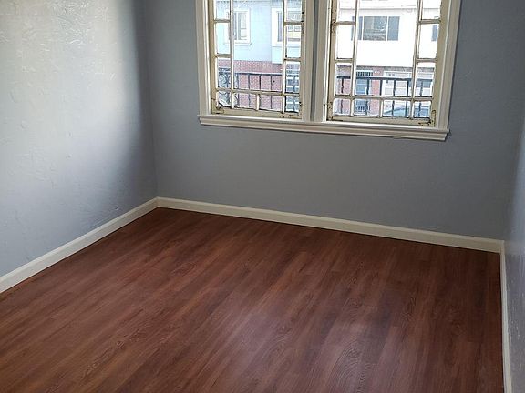 4th image of 1636 Revere Ave APT 3