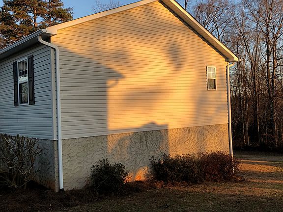 4th image of 5835 Sparrow Dr
