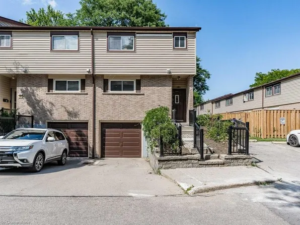 1550 Garth St #16A, Hamilton, ON L9B 1T3