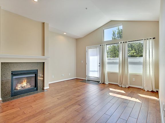 4th image of 5909 Panorama Dr SE #21