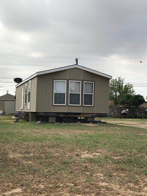 1st image of 1308 Garden Ln