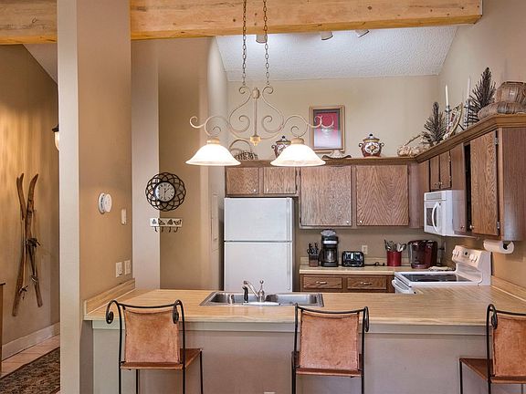 5th image of 288 W Beaver Creek Blvd APT D-4