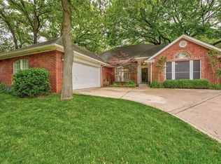 713 N Creek Dr, Edmond, OK 73034