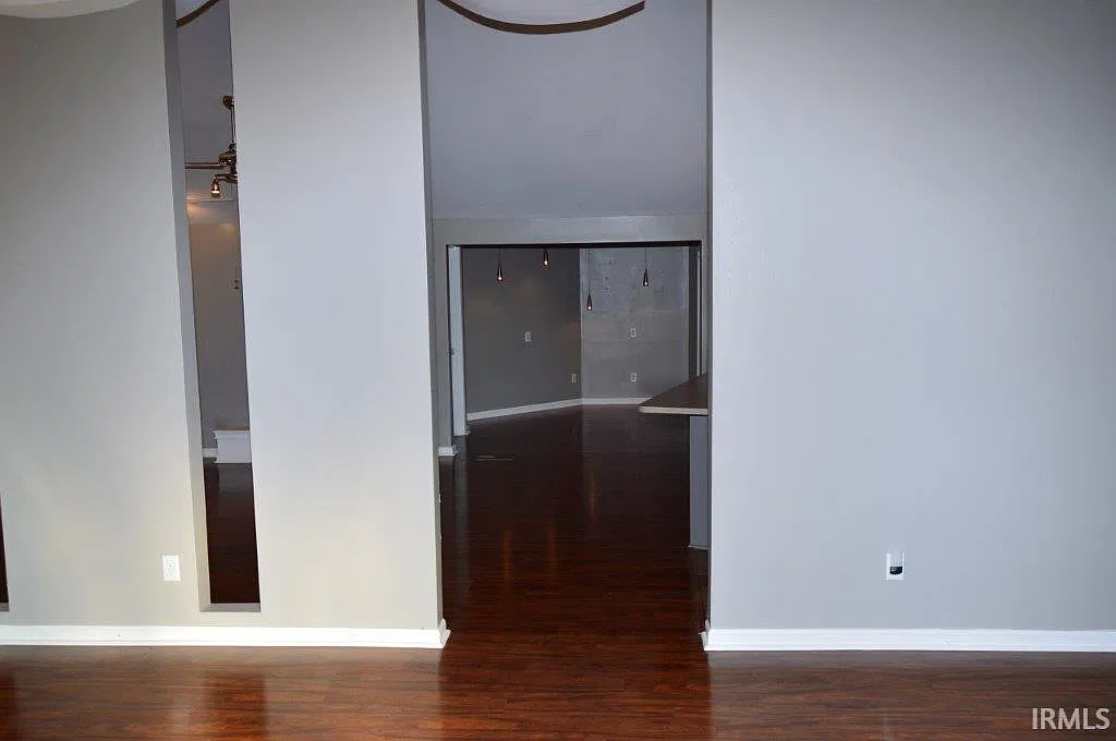 4 bed, 2.0 bath, 1964 sqft, $2,500 — Photo 4