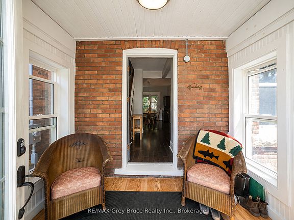4th image of 813 5th Ave E #A