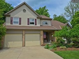 32302 Walnut Ct, Avon Lake, OH 44012