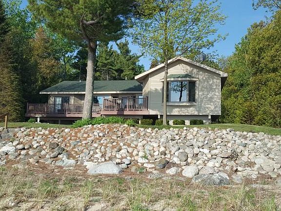 4th image of 38280 Beaver Dr