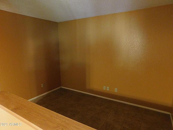 4th image of 2504 E Impala Ave