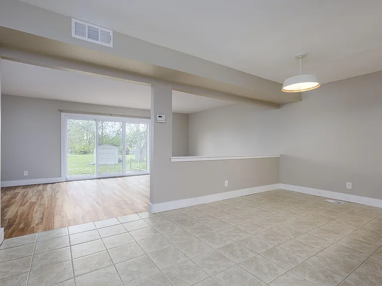 5842 Niles St #5844 — Photo 8