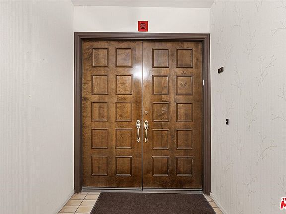 4th image of 4719 Park Encino Ln Unit 131