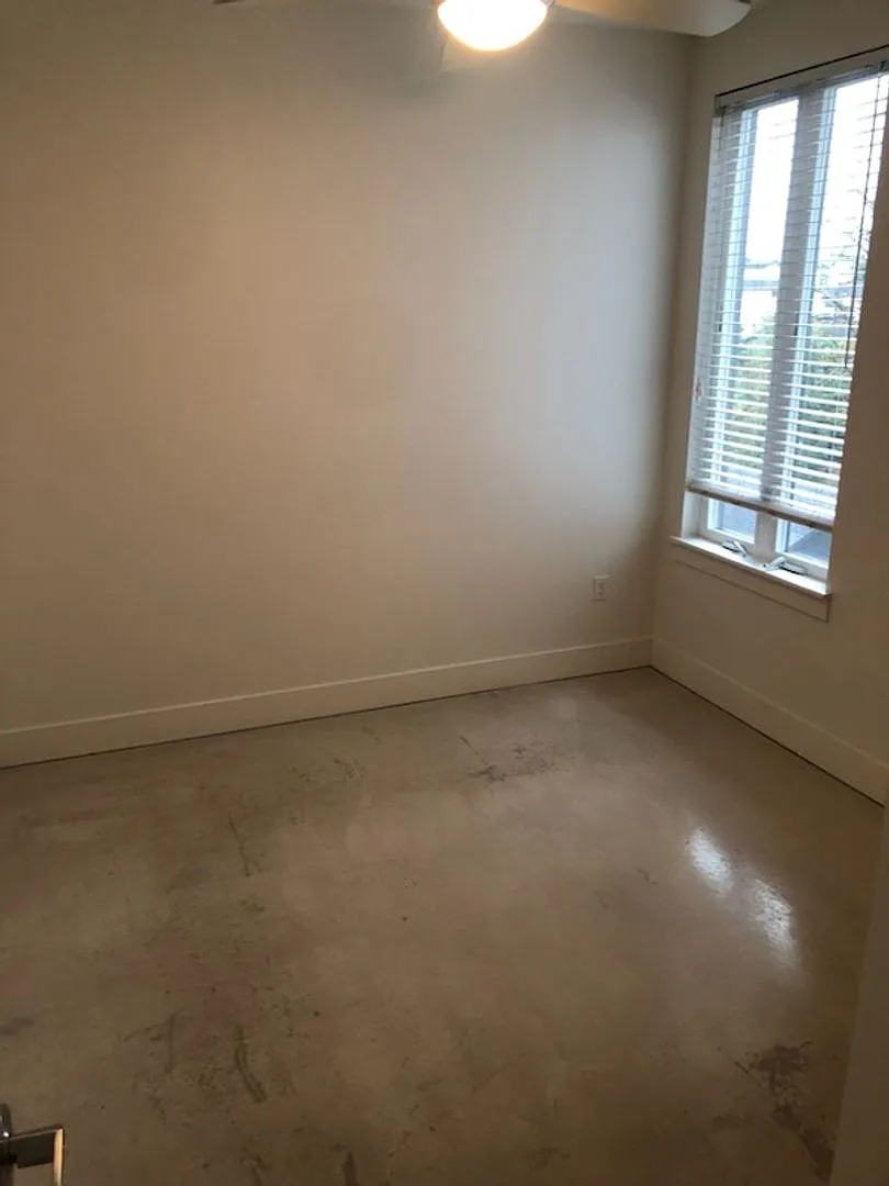 Ellis Flats — Photo 4