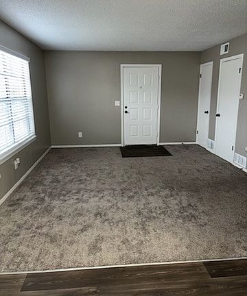4th image of 6842 W Shade Ln #6913-704
