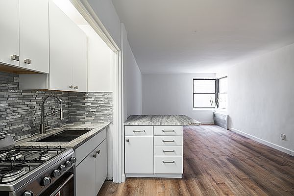 1st image of 1420 York Ave APT 4M