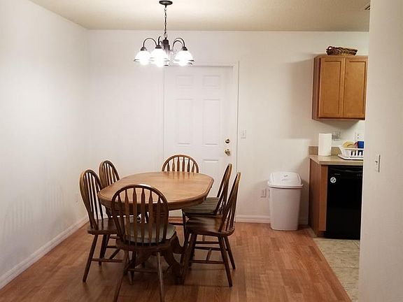 5th image of 15 Pleasant Ln