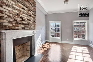 Rented by New York Residence