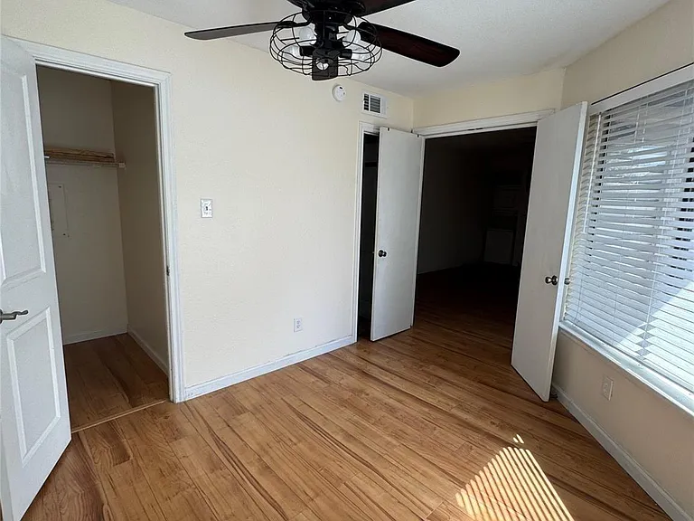 9801 Walnut St #A305 — Photo 13