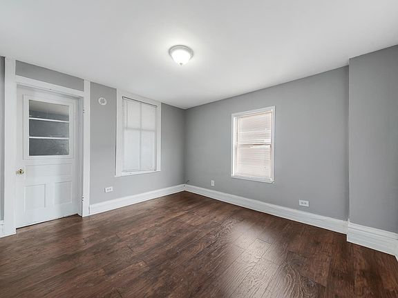 4th image of 3432 W Cortland St APT 2R