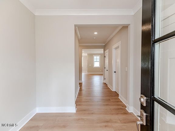 5th image of 517 S Main South Street