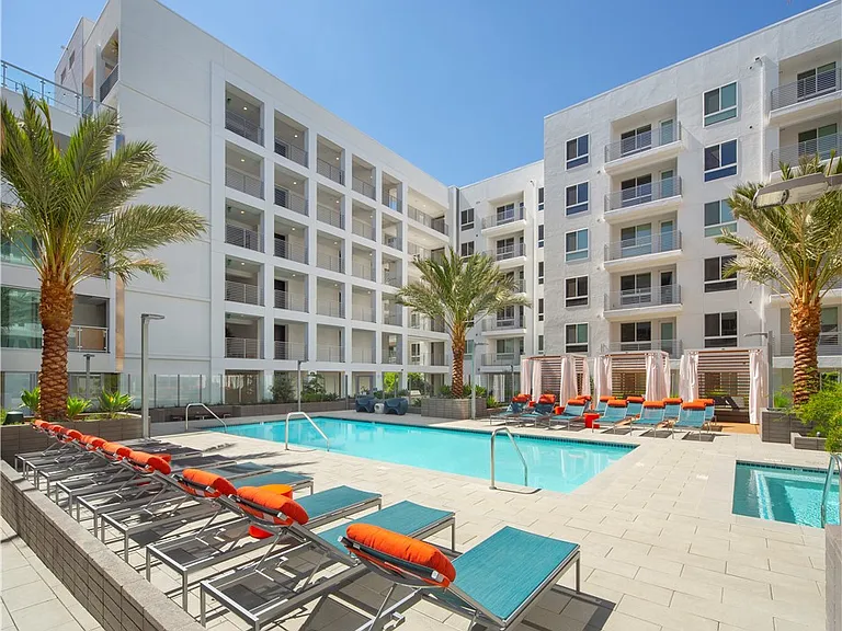 6235 Topanga Canyon Blvd #250B — Photo 6