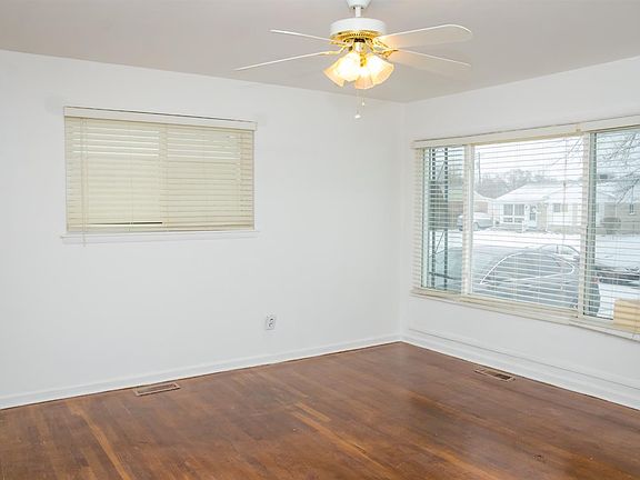 2nd image of 610 Eugene St