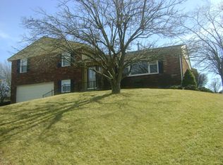 17 Kathy Ct, Hamilton, OH