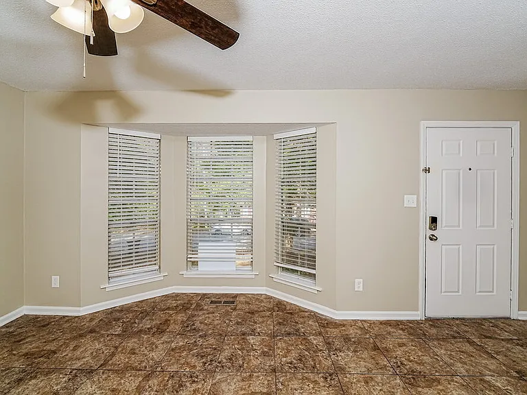 1416 Maralyn Dr — Photo 5
