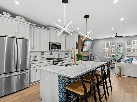3rd image of 6633 Jody Ave S