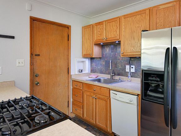 3rd image of 4890 N Shoreland AVENUE