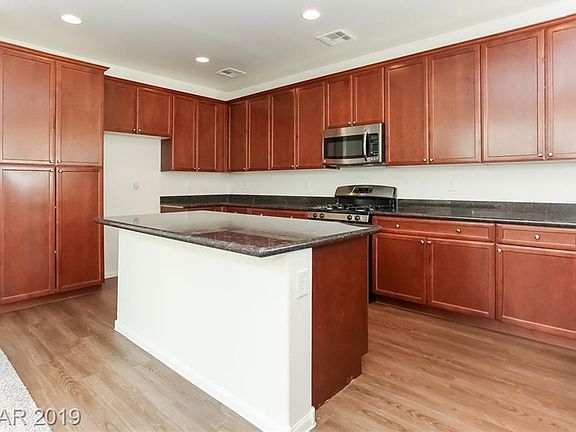 2nd image of 10631 Mentesana Ave