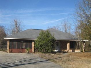 104 South St, Waveland, MS 39576