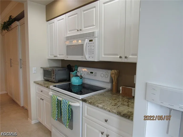 10391 Butterfly Palm Dr #1036 — Photo 8