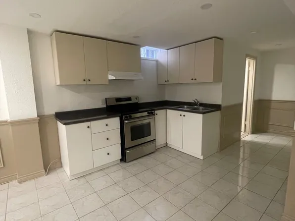 34 Jacana St, Vaughan, ON L4L 3Y5