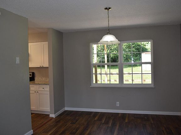 4th image of 8532 Baron Dr