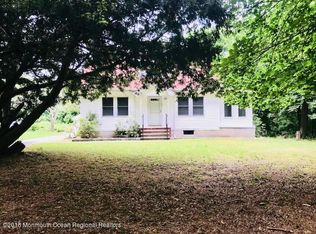 206 Old Tavern Rd, Howell, NJ 07731