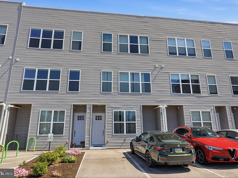 516 W Montgomery Ave #1 — Photo 2