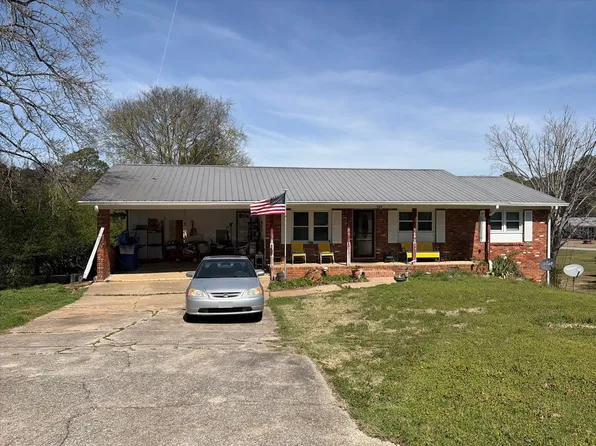 505 Lenwood Dr, Anniston, AL 36206