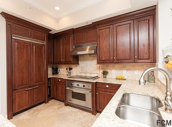 5th image of 200 Oceancrest Dr #452B